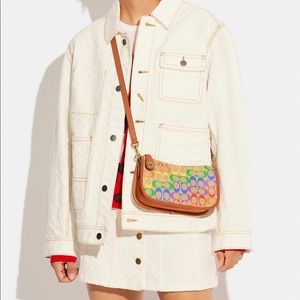 COACH Swinger In Rainbow Signature Canvas